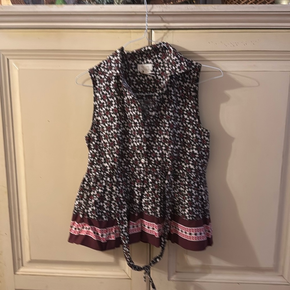 Beautiful peplum sleeveless cotton shirt from Kate Spade, euc
